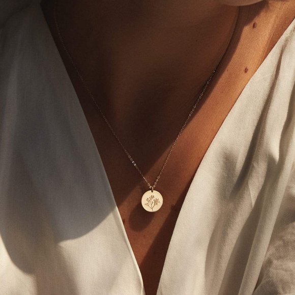 Baby's Breath Floral Bohemian Cute Charm Necklace - Picture 3 of 16